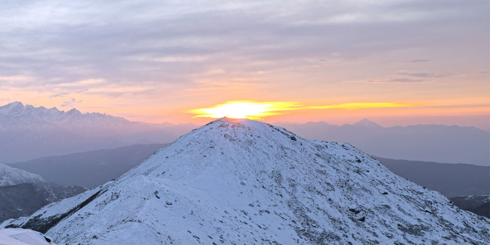 Sunrise seen from Pikey Peak